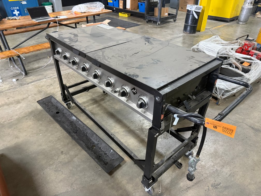 Large Gas Grill on Wheels (Located in Sussex)