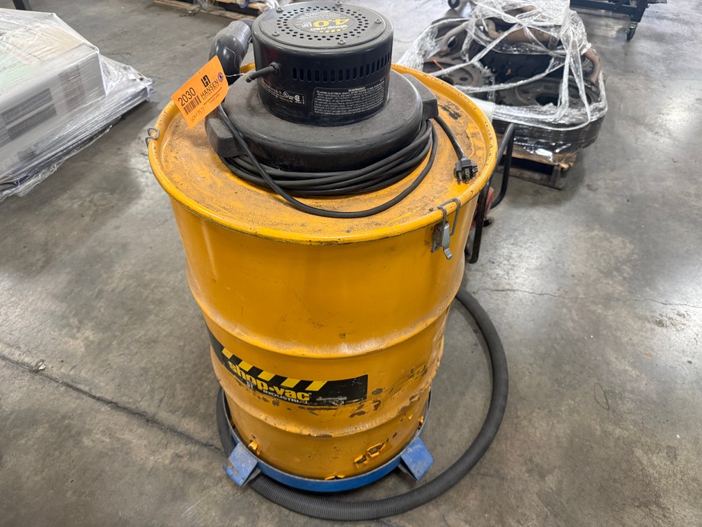 Industrial Shop Vac (Located in Sussex)