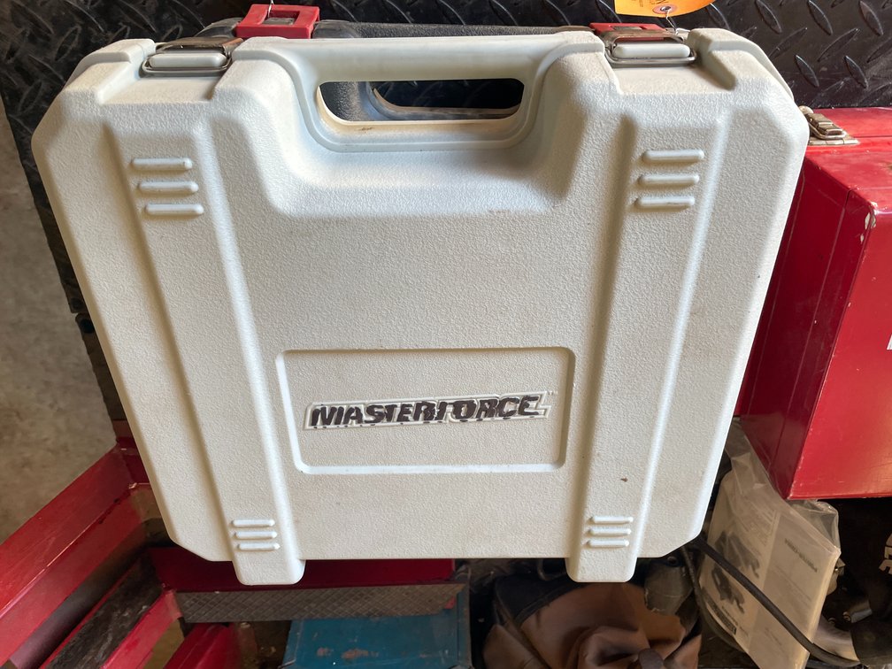 MasterForce Pneumatic Finish Nailer