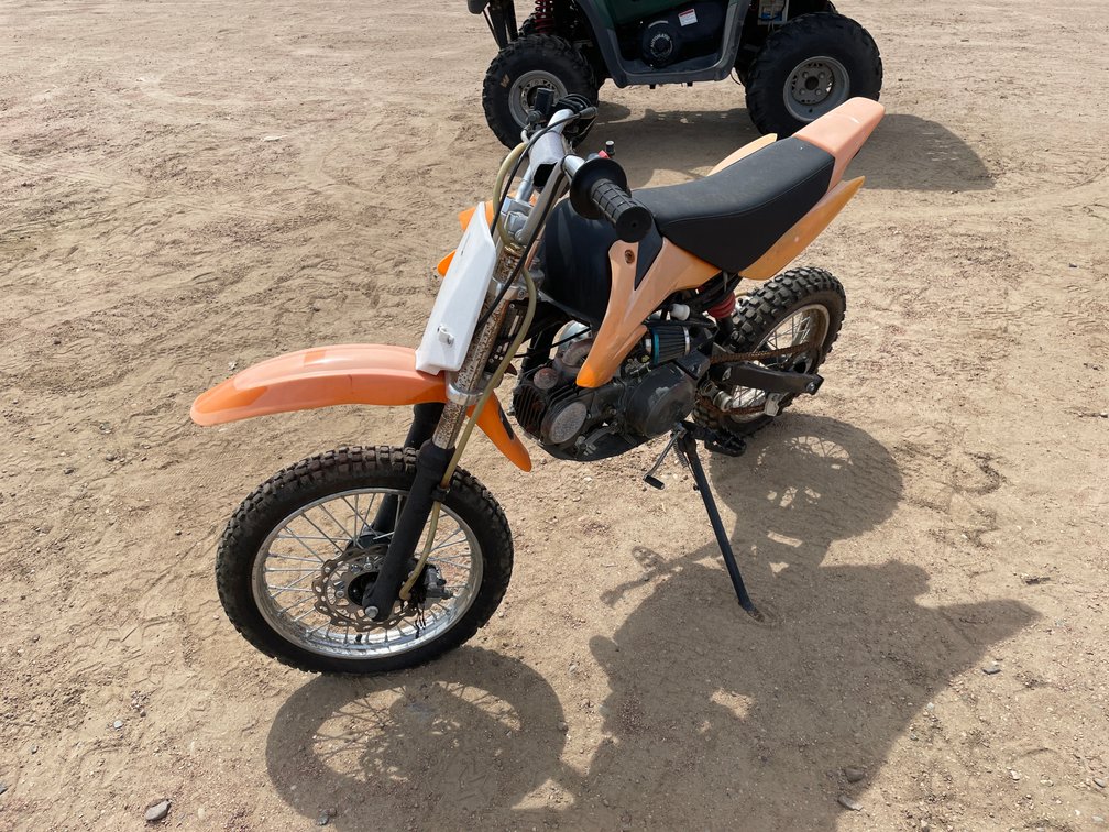 QIYE Dirt Bike