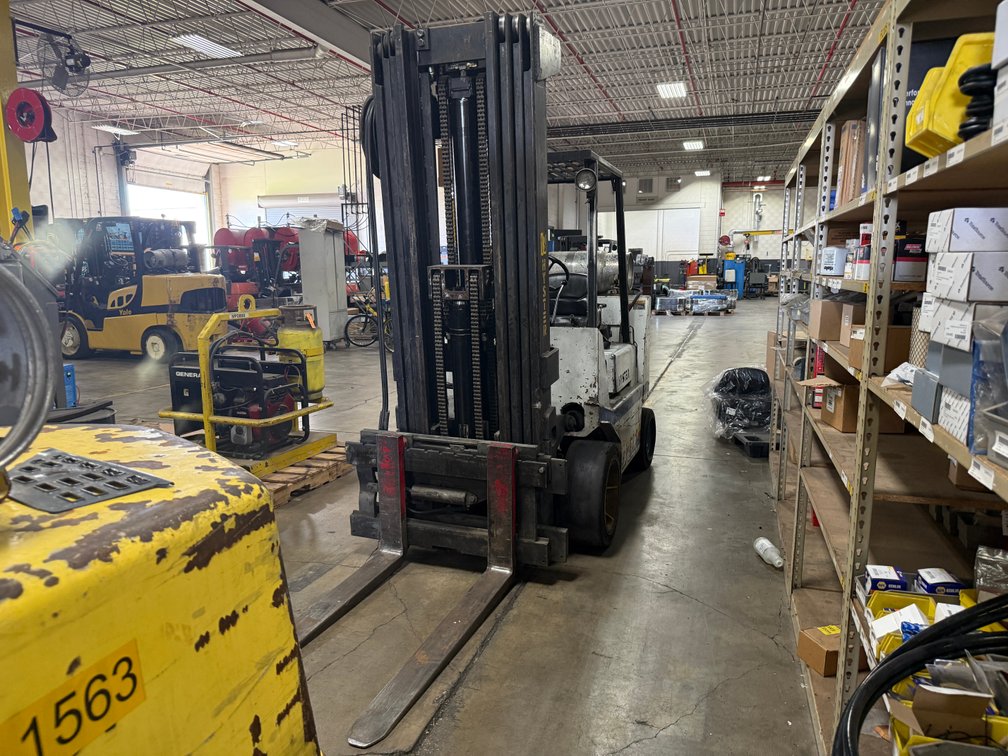 Hyster 5500 Lb. Forklift (Located in Sussex)