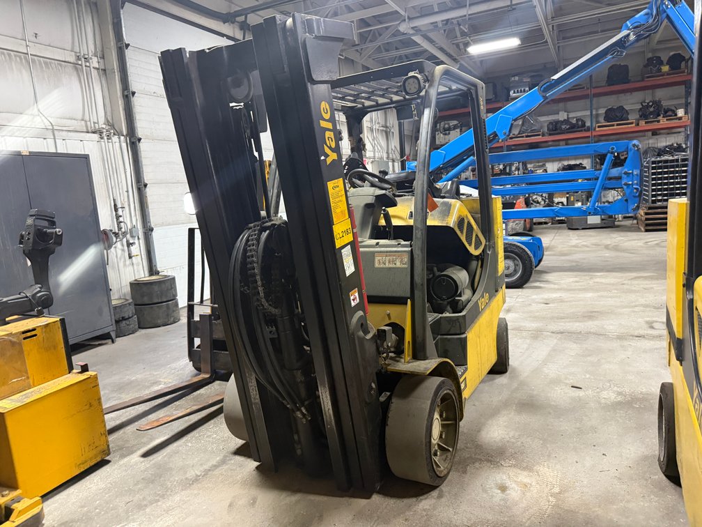 Yale Forklift (Non-Runner) (Located in Lomira)