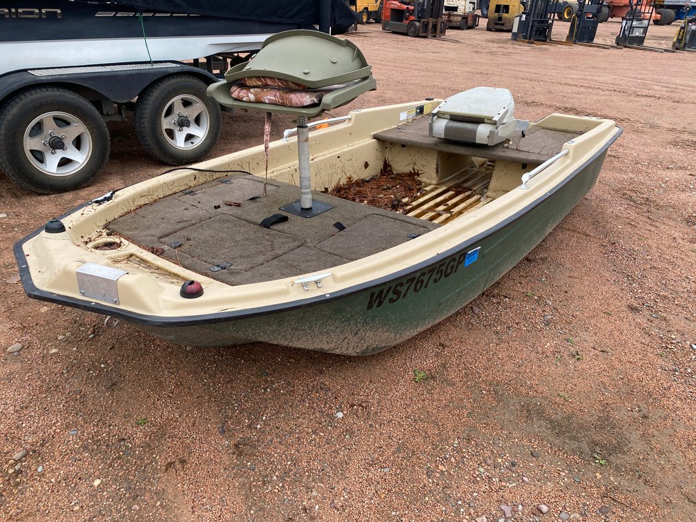 12' KL Industries 120 Poly Boat