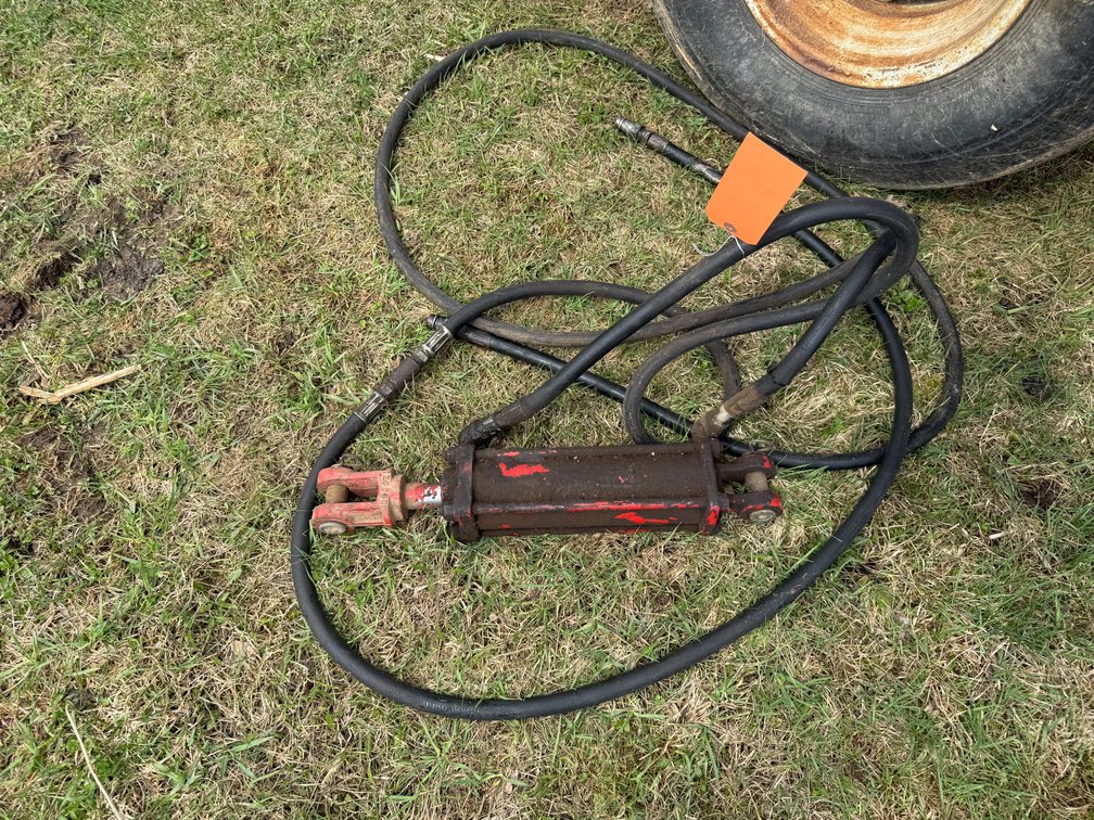 Hydraulic Ram with Hoses