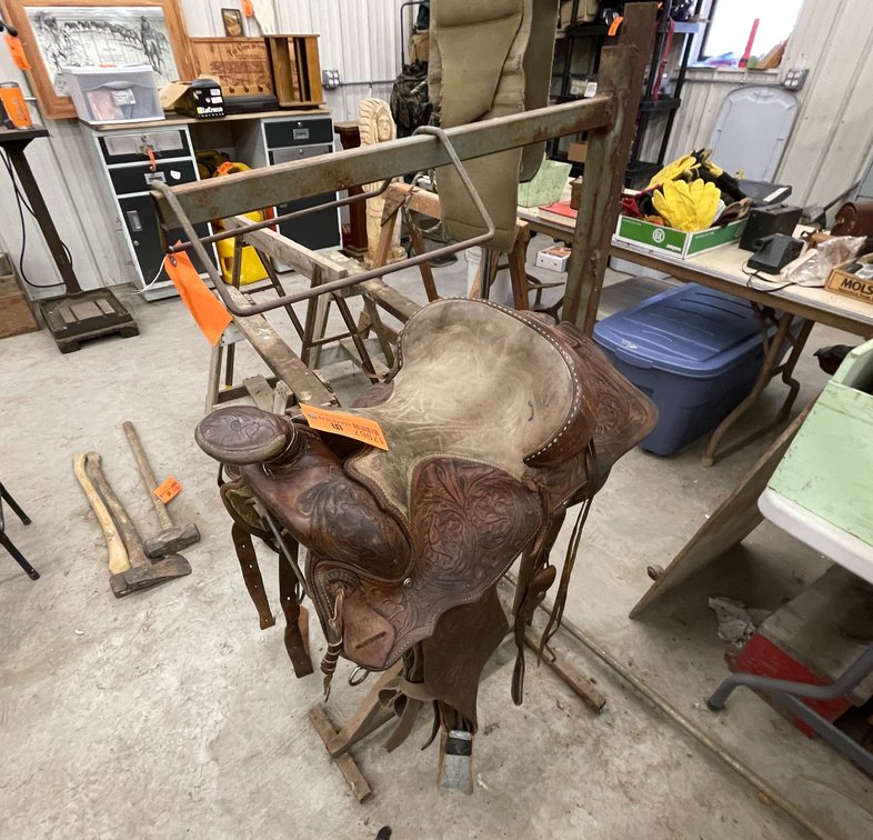Saddle Stand