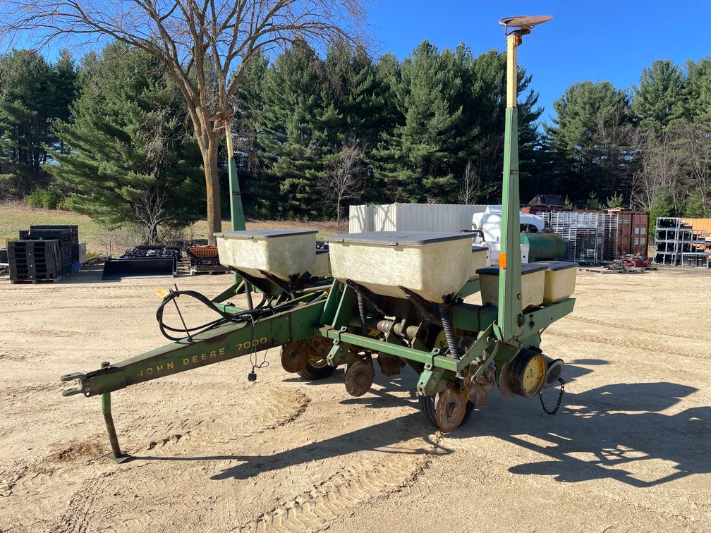 John Deeere 7000 4-Row Corn Planter