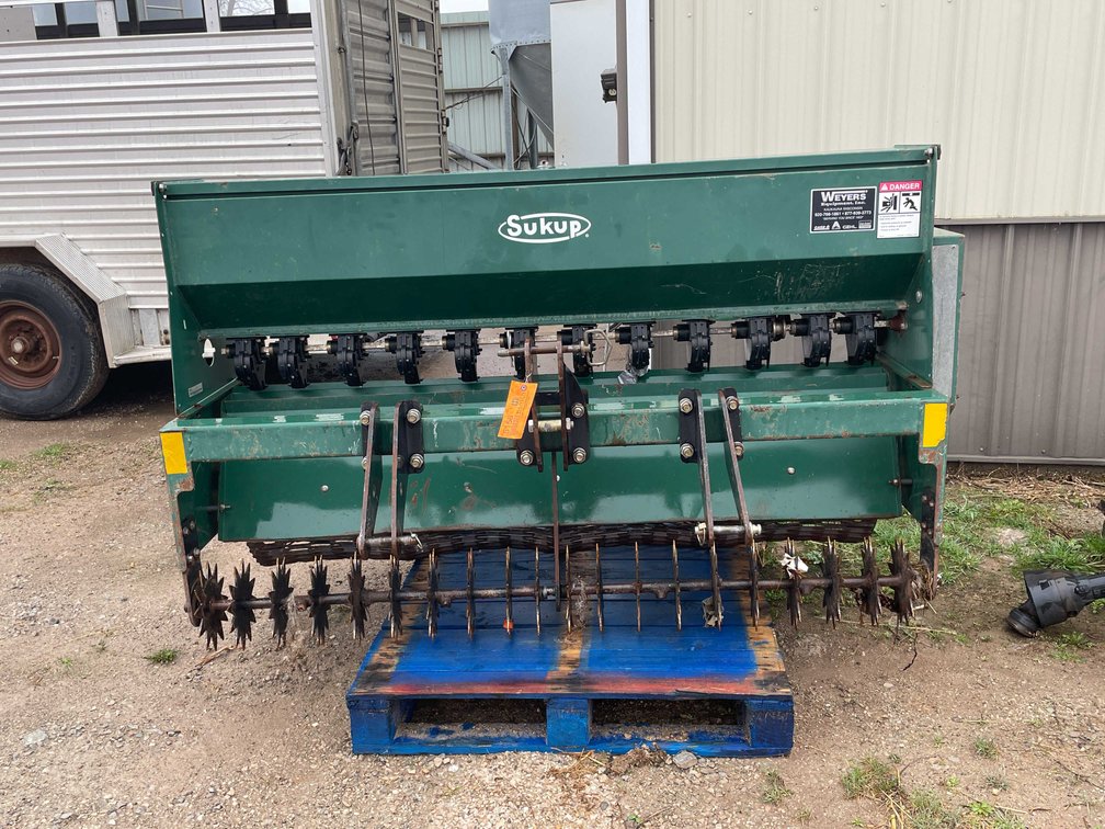 Sukue Landscape Seeder