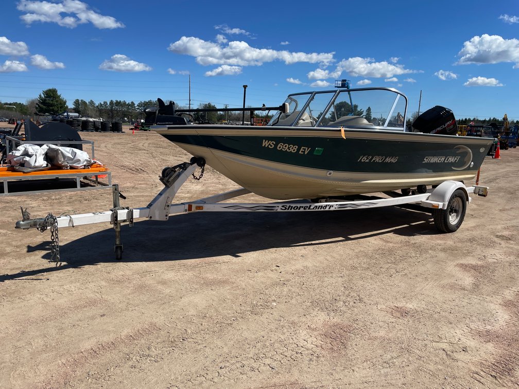 1998 Smoker Craft 162 Pro Mag Boat with Trailer (Has WI Title)