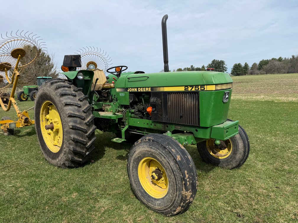 1990 John Deere 2755 Tractor
