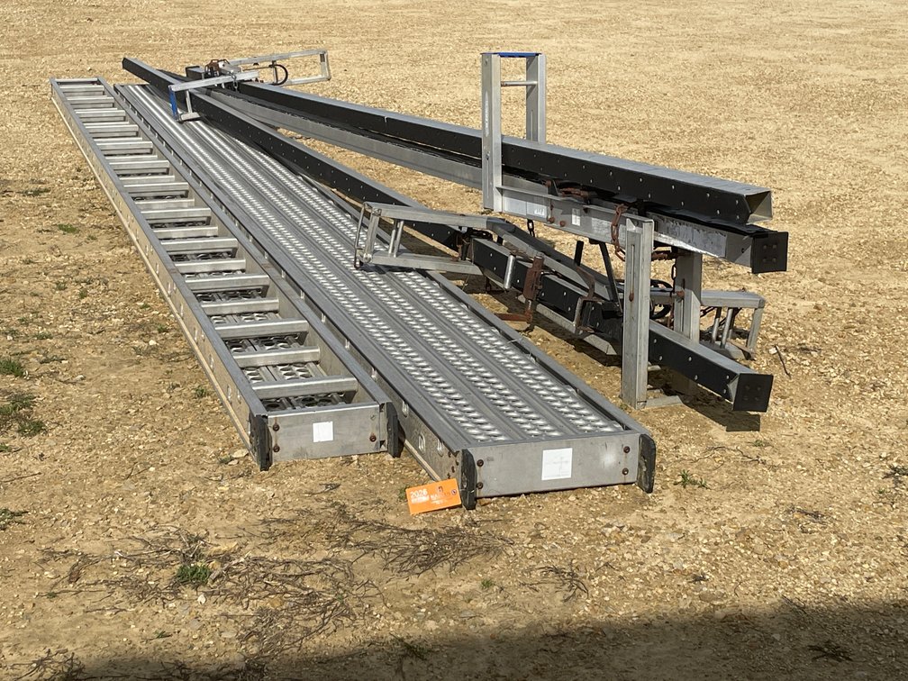 Werner Alum-A-Pole Scaffolding System