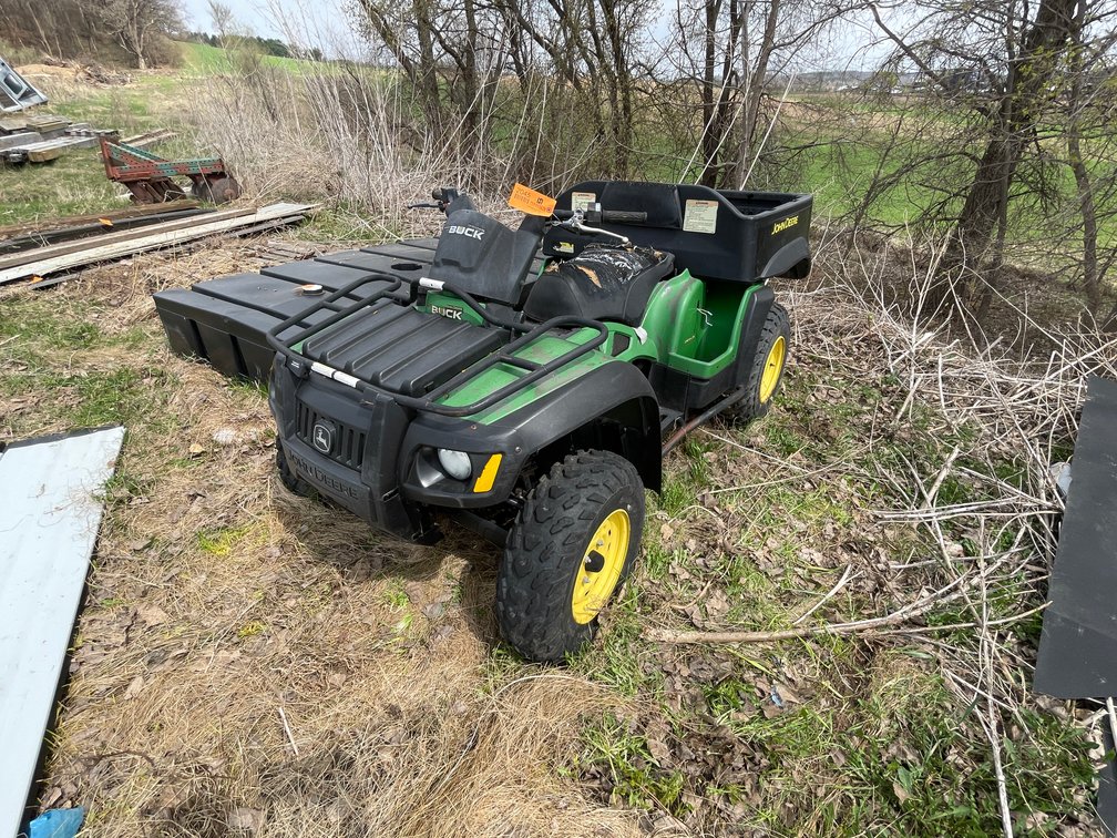 John Deere Trail Buck 4x4 Four Wheeler (No Registration Card)