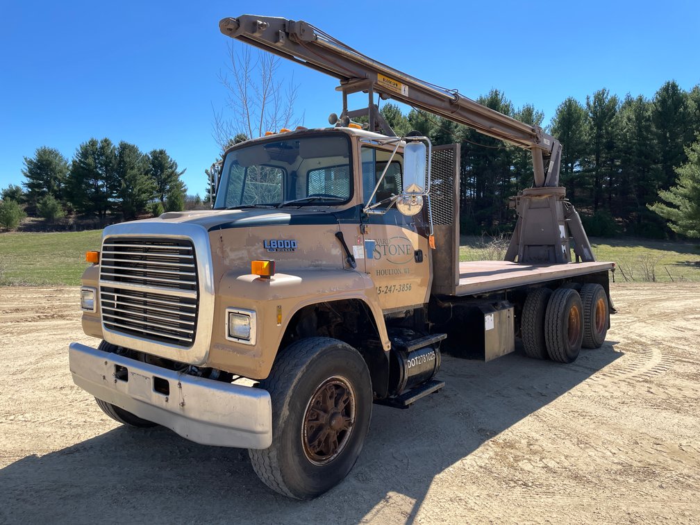 1994 Ford L8000 Boom Truck (Has WI Title)