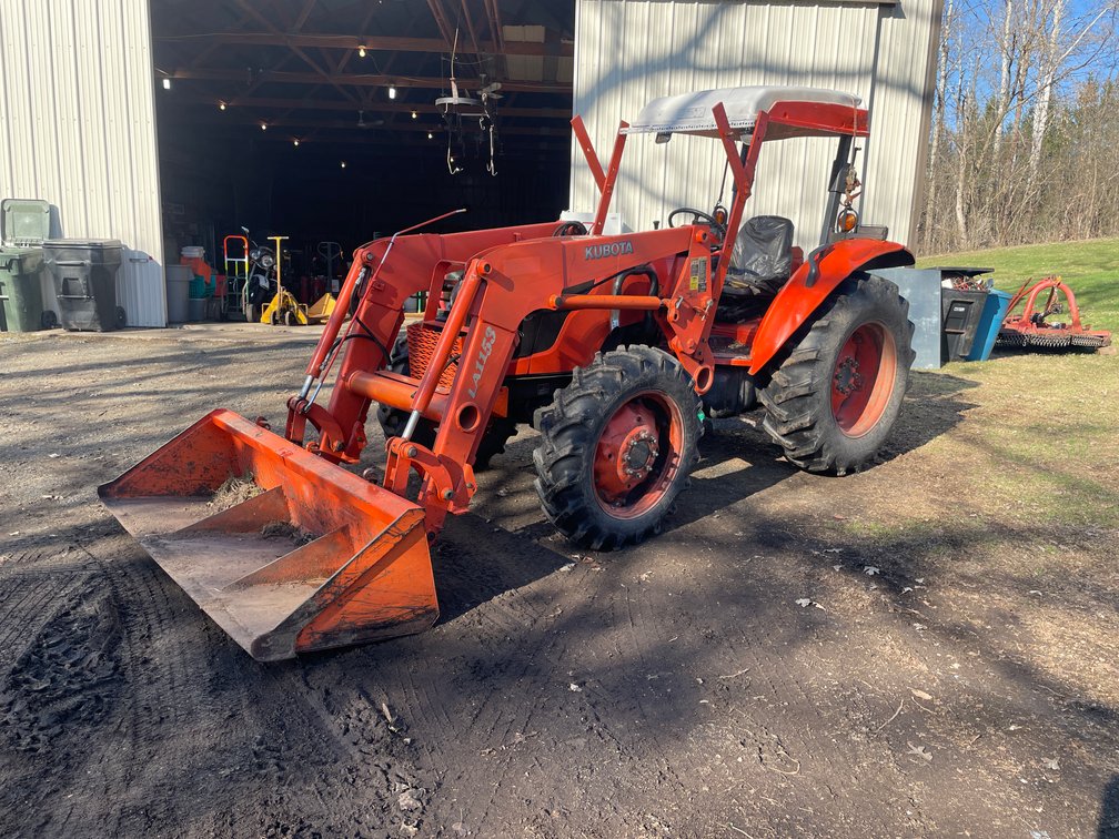 Kubota M5040 Loader Tractor