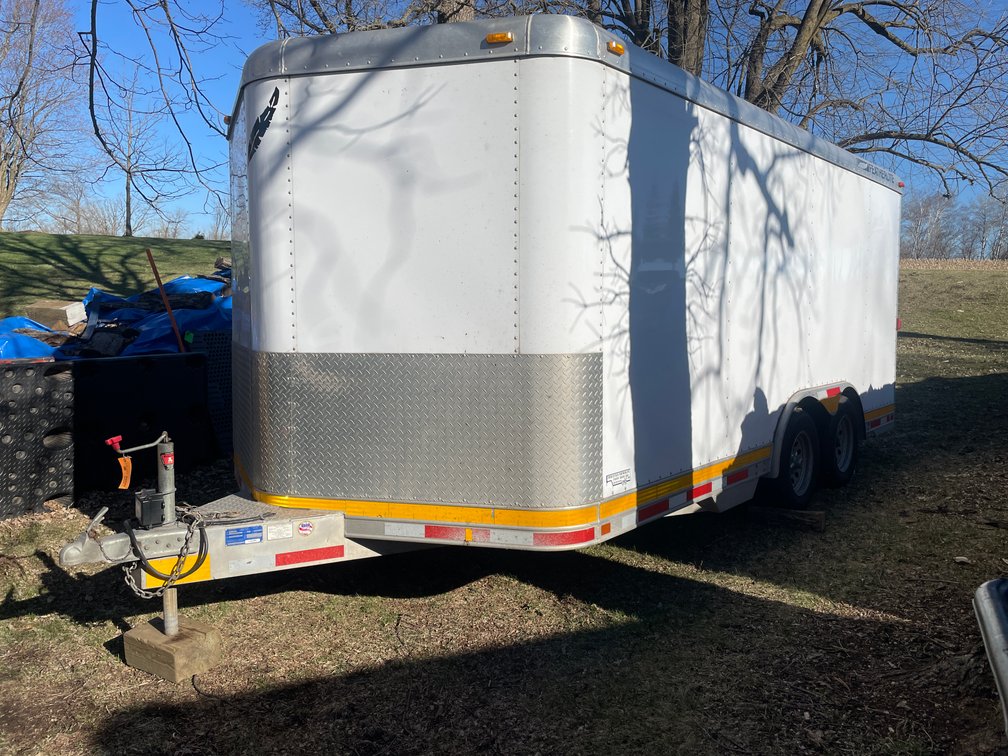 2004 Featherlite 4926 16' Aluminum Tandem Axle Enclosed Trailer (Has Certificate of Origin)