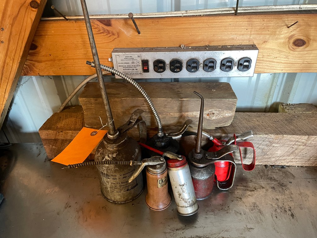 (6) Shop Oil Cans