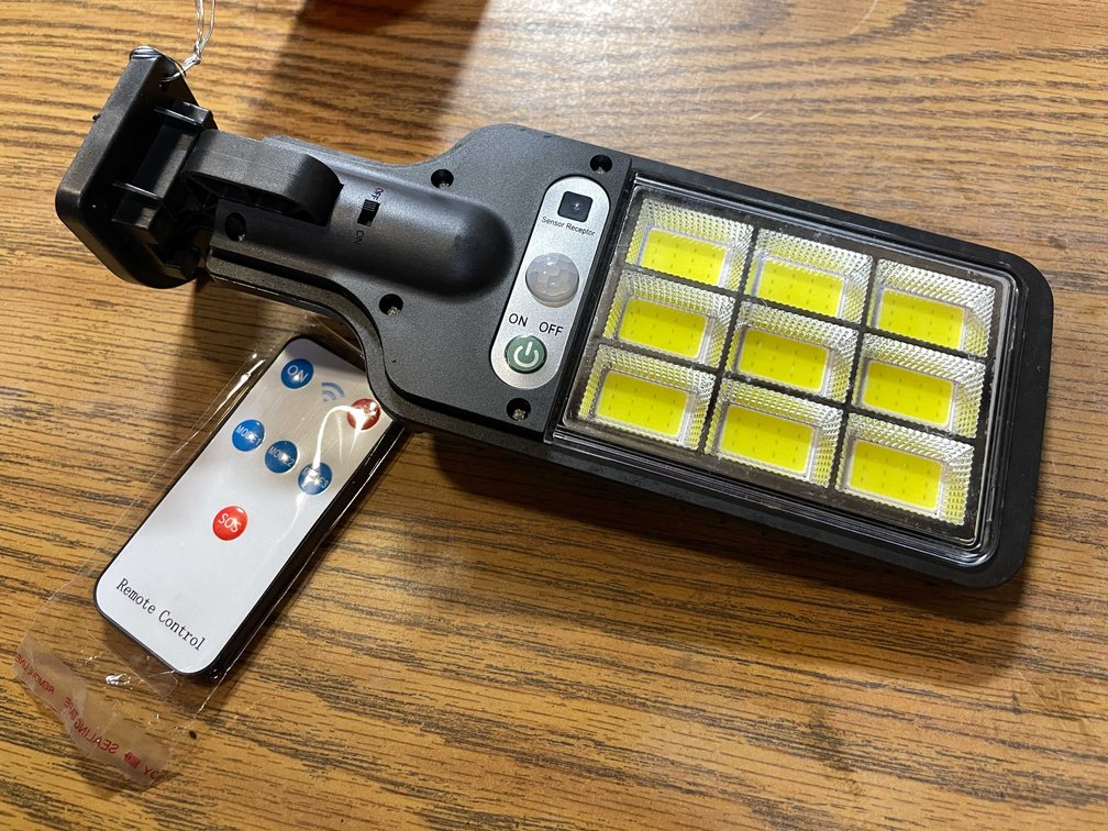 LED Parking Lot/ Yard Light (PR13)