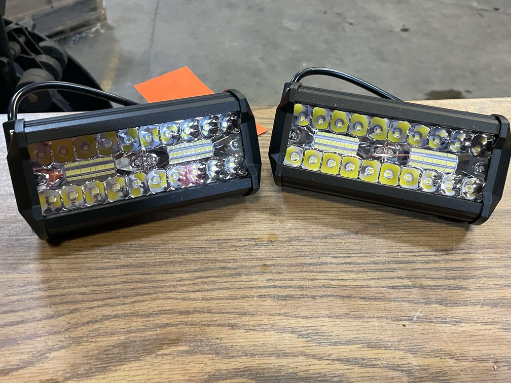 (2) LED 6.5" L Work Lights, 12/24vdc (PR13)