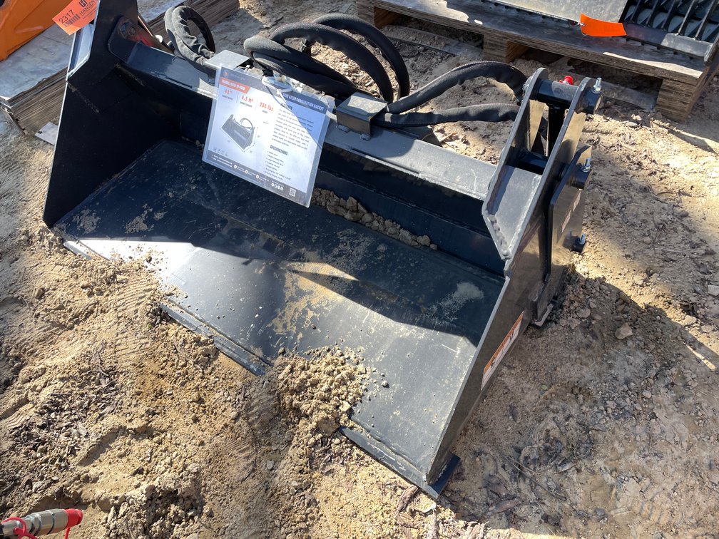New Wolverine Mini Skid Steer Combination Bucket