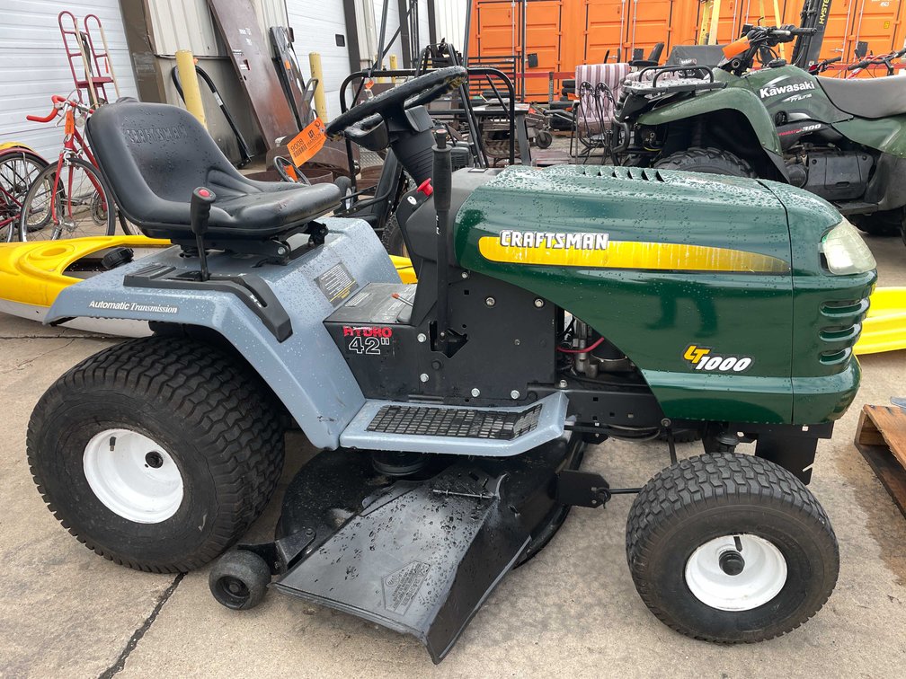 Riding Lawn Mower (O3)