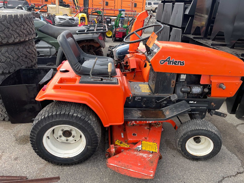 Ariens GT Lawn Mower (O3)
