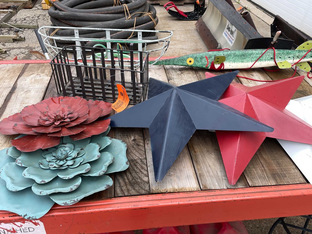 (9) Garden Decorations (O4)