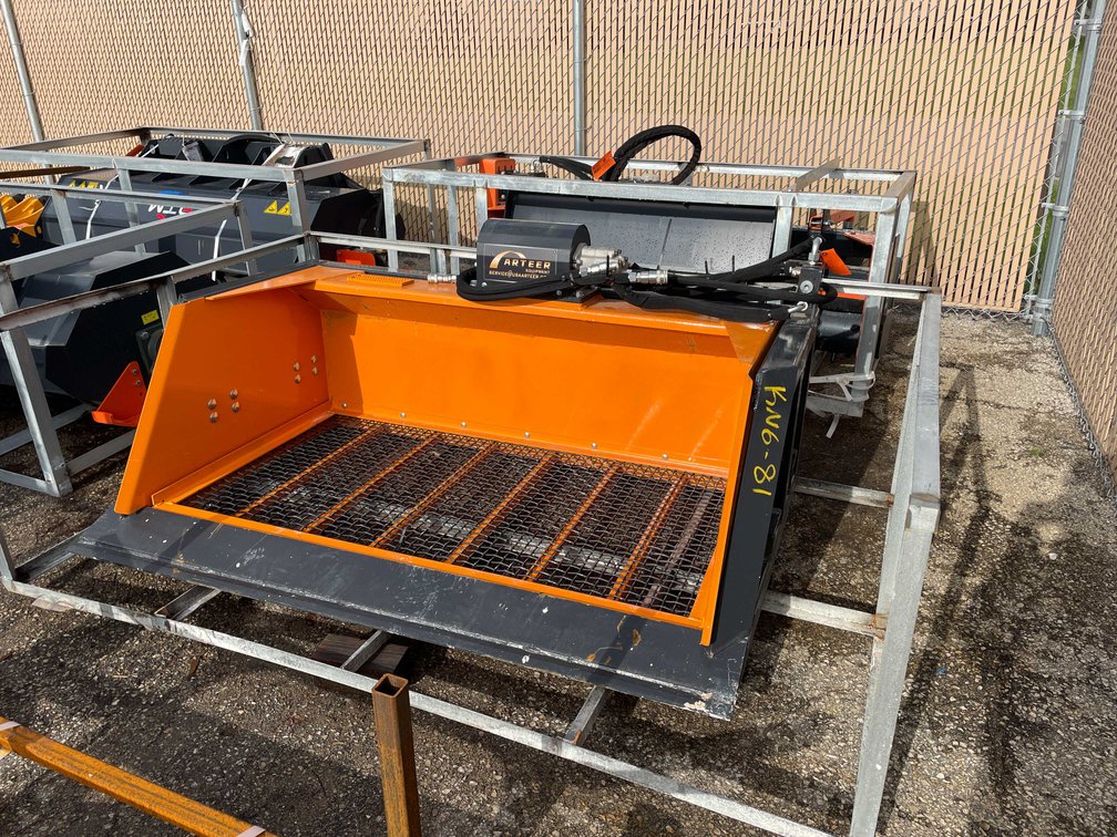 Unused Arteer Skid Steer 72" Topsoil Screener (O12)