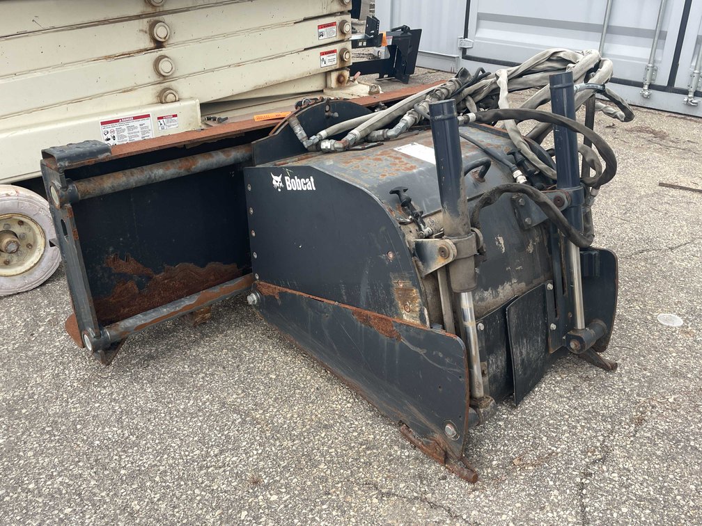 Bobcat Asphalt Planer (O7)