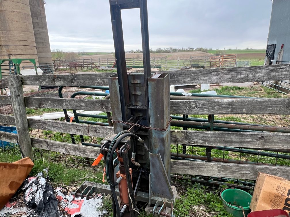 3 Point Hydraulic Post Pounder