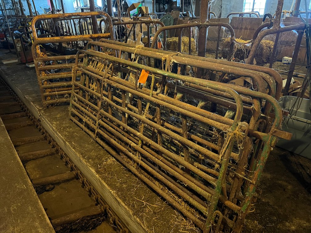 Gates and Feeder Panels