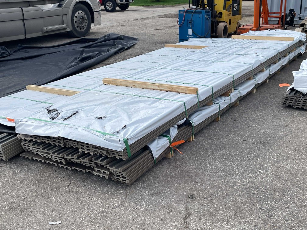 20' Bundle- Venture Brown Solid Composite Decking Board Bundle (O7)