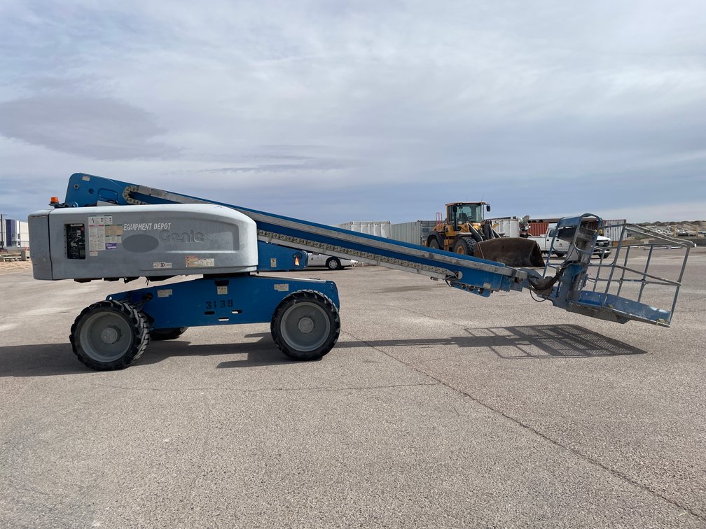 2014 Genie S60X T4F Manlift