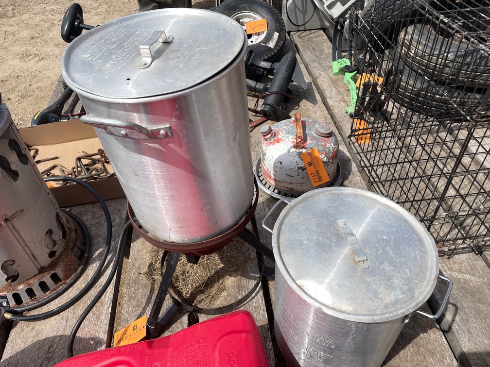 Propane Cooker and (2) Kettles