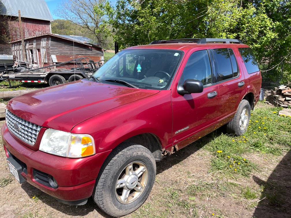 2005 Ford Explorer (Has WI Title)