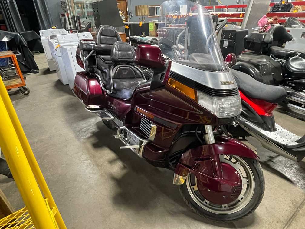 1989 Honda Goldwing GL 1500 Touring Motorcycle (Has WI Title) (D)