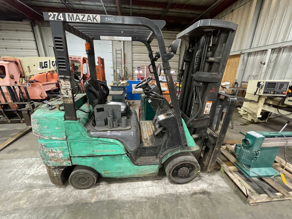 Mitsubishi 6000 lb Capacity Forklift (Wall E)