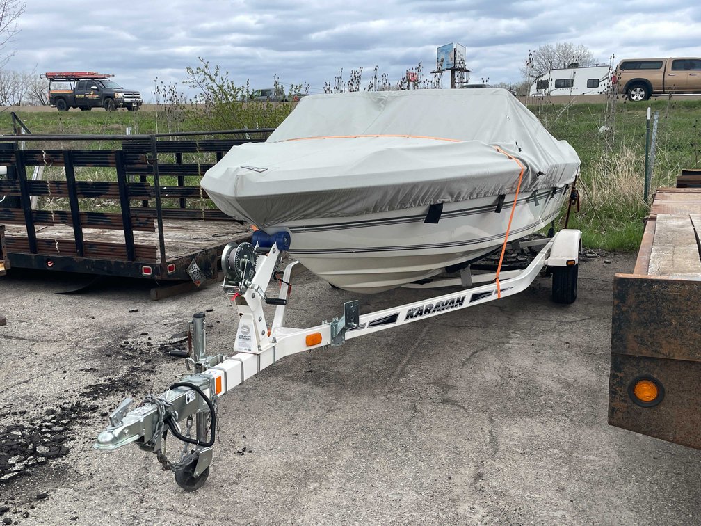 1991 17' Renker Fiberglass Boat (Has WI Title)