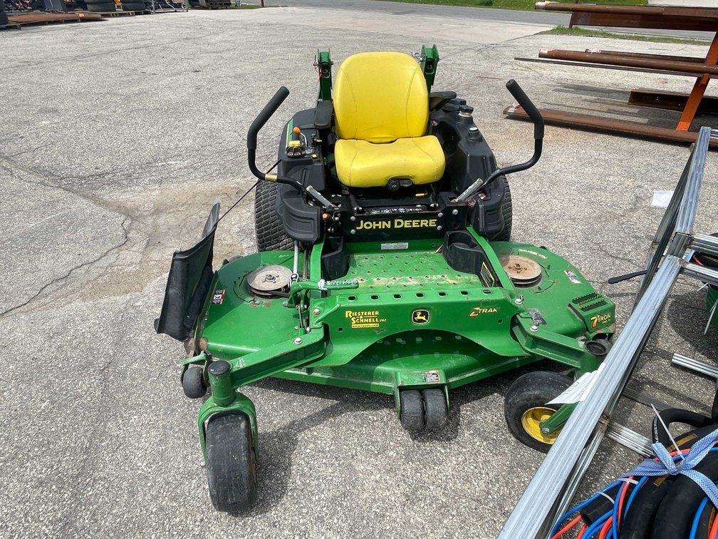 72" John Deere Mower (O1)