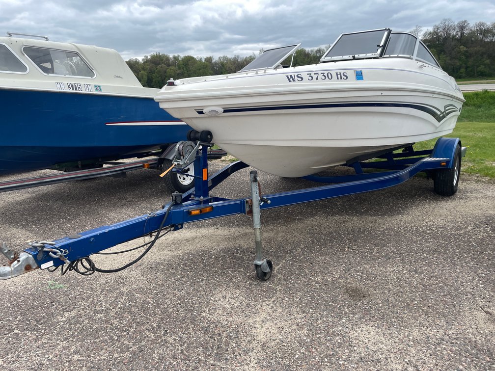 2008 Larson 18' VEC Ski Boat with Open Bow (Has WI Title)