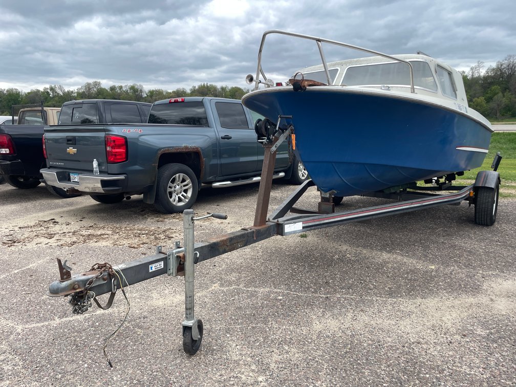 1968 Dorsett Catalina 17' Covered Bow Boat (Has WI Title)
