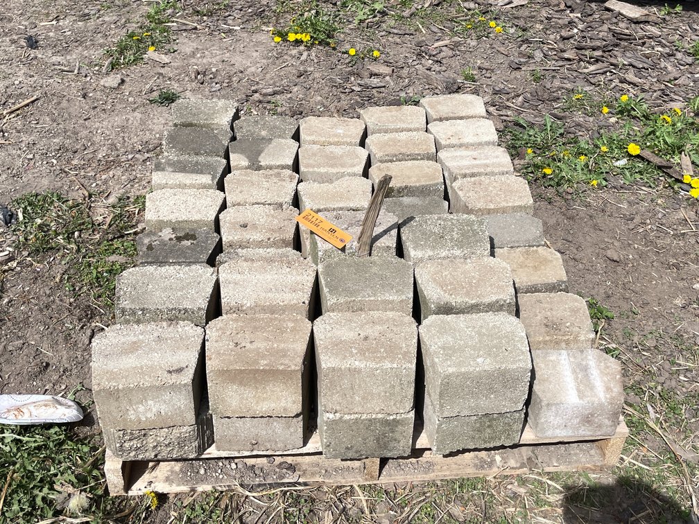 15" Landscape Bricks