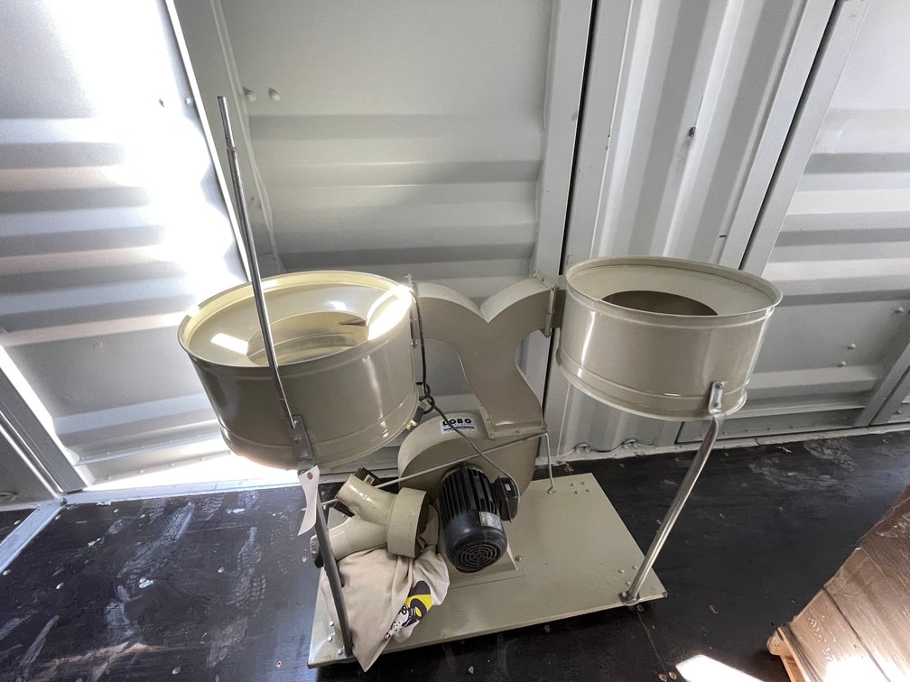 Dust Machine