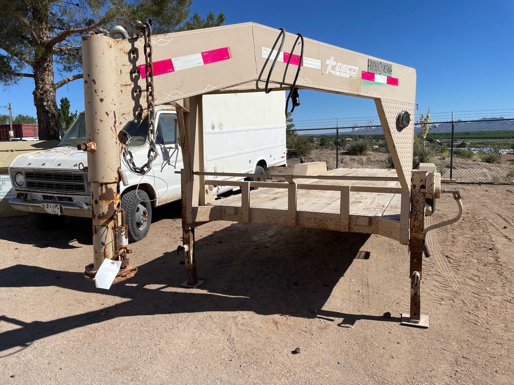2006 Gooseneck Trailer (Has NM Title)