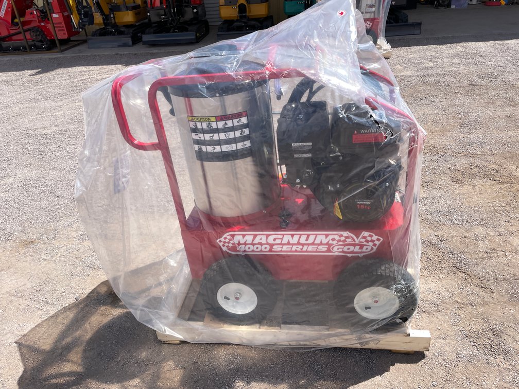 Magnum 4000 Gold Power Washer