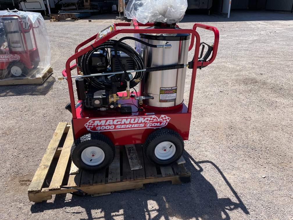 Magnum 4000 Gold Power Washer