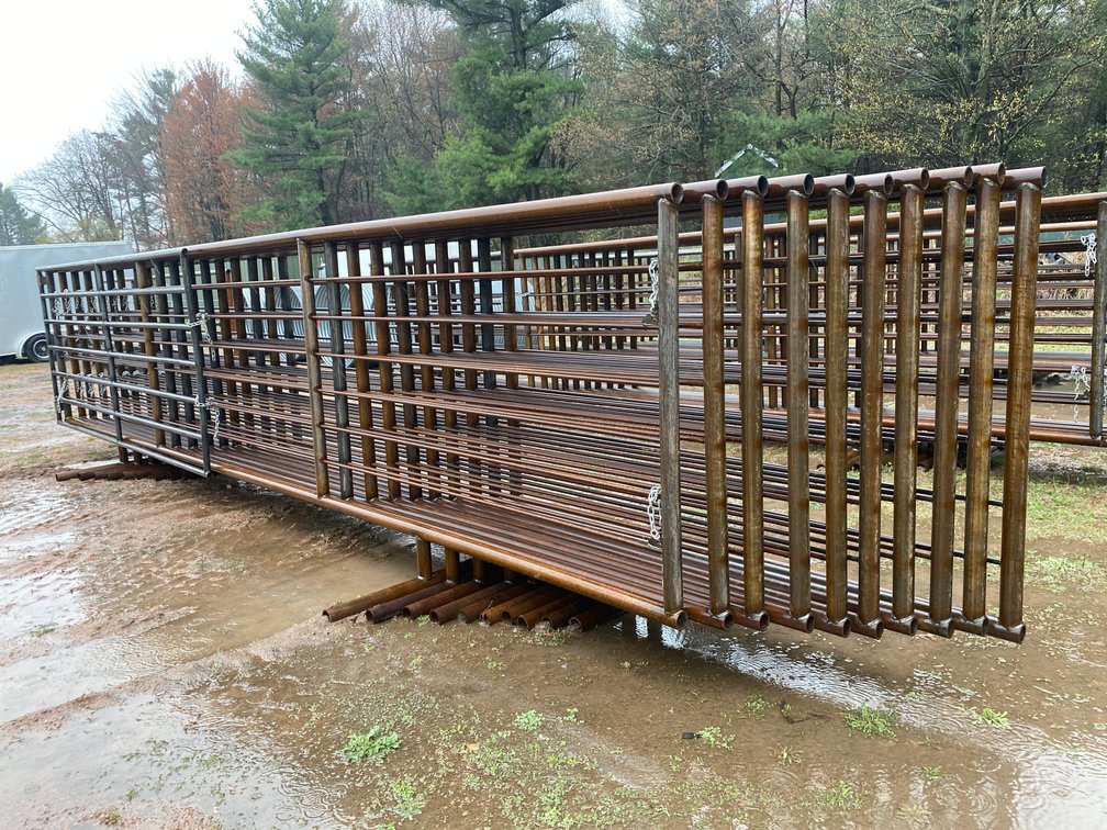 (9) Heavy Duty Freestanding Steel Cattle Panels and (1) Swing Gate