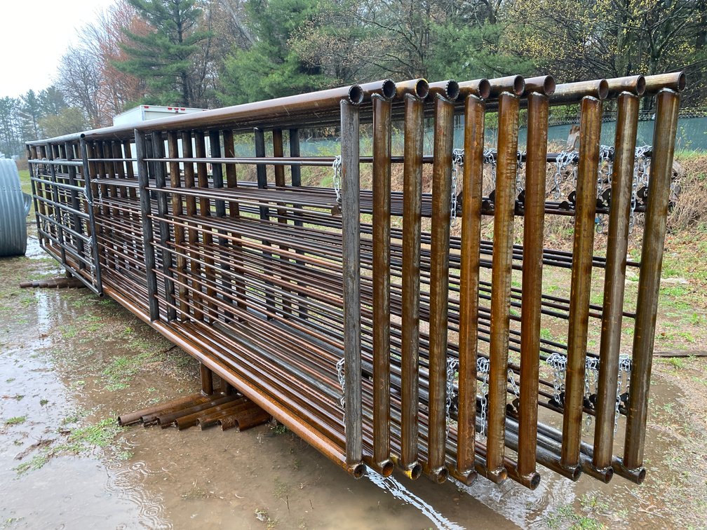 (9) Heavy Duty Freestanding Steel Cattle Panels and (1) Swing Gate