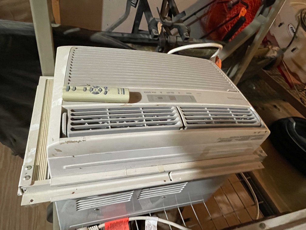 AC Window Unit