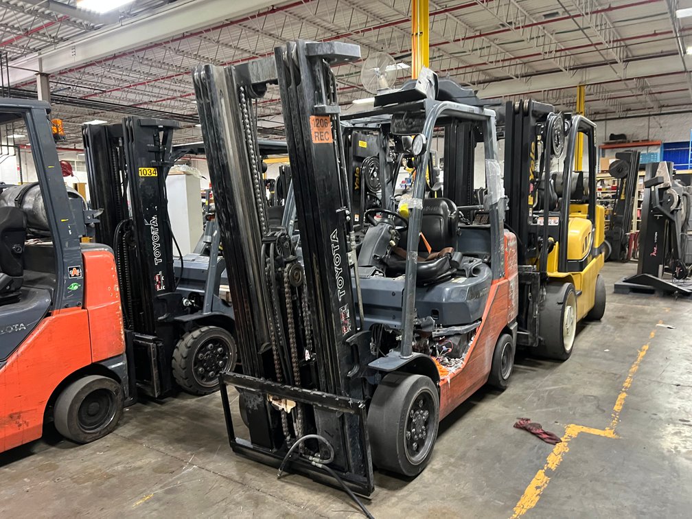 Toyota Forklift (Parts Only) (Located in Sussex)