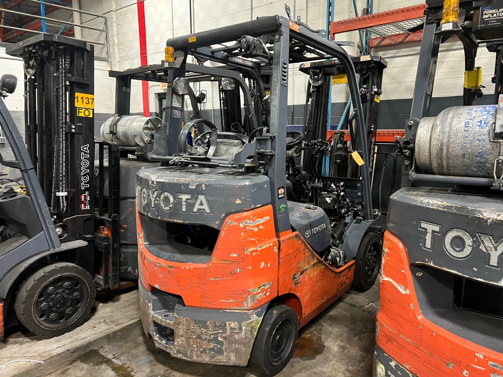 Toyota Forklift (Non-runner) (Located in Sussex)