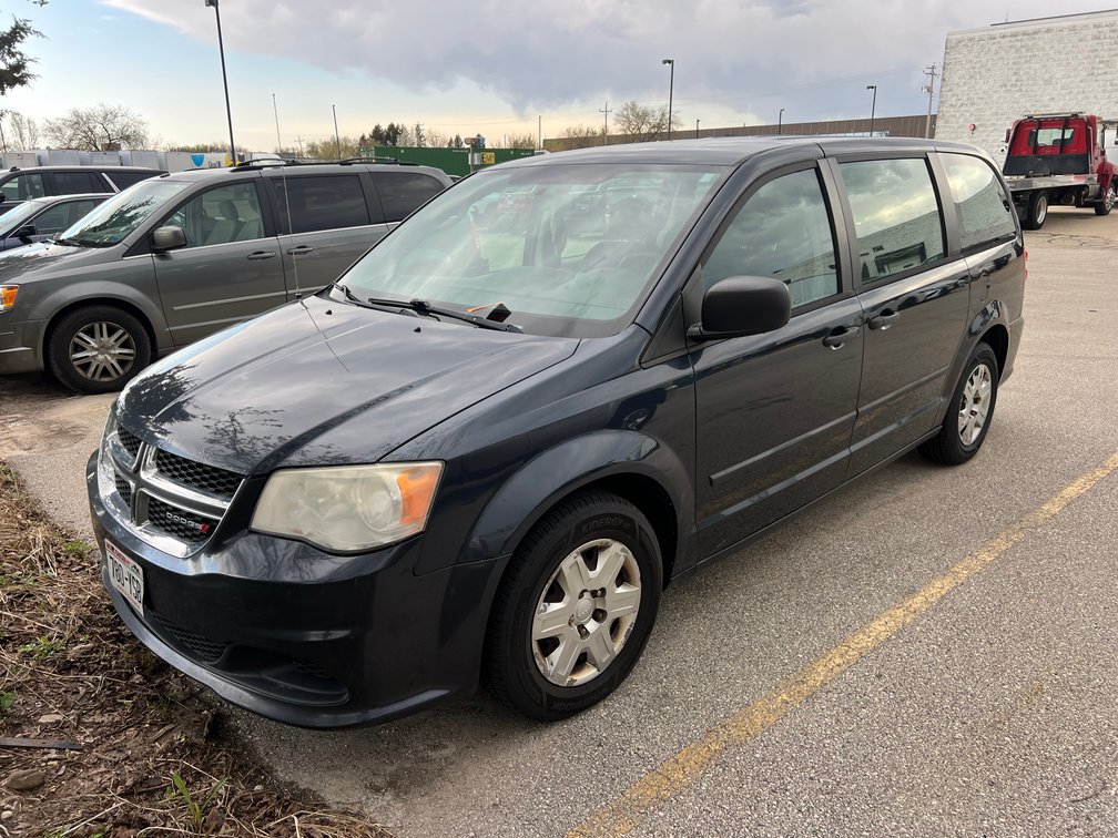 2013 Dodge Caravan (Has WI Title) (Located in Sussex)